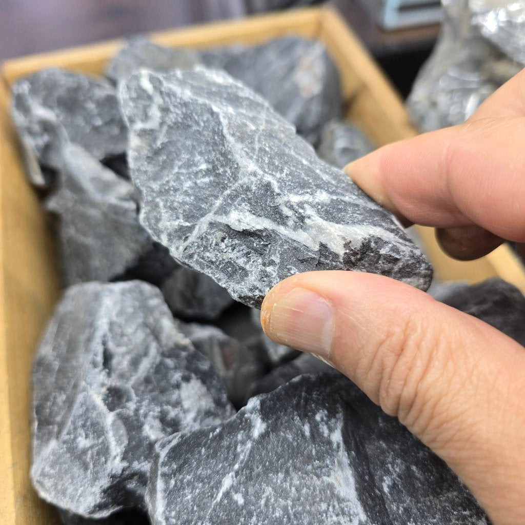 Black Axe Stone - Mini