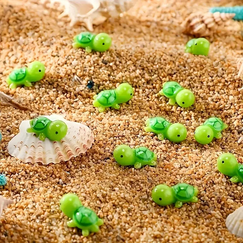 Miniature - green turtle