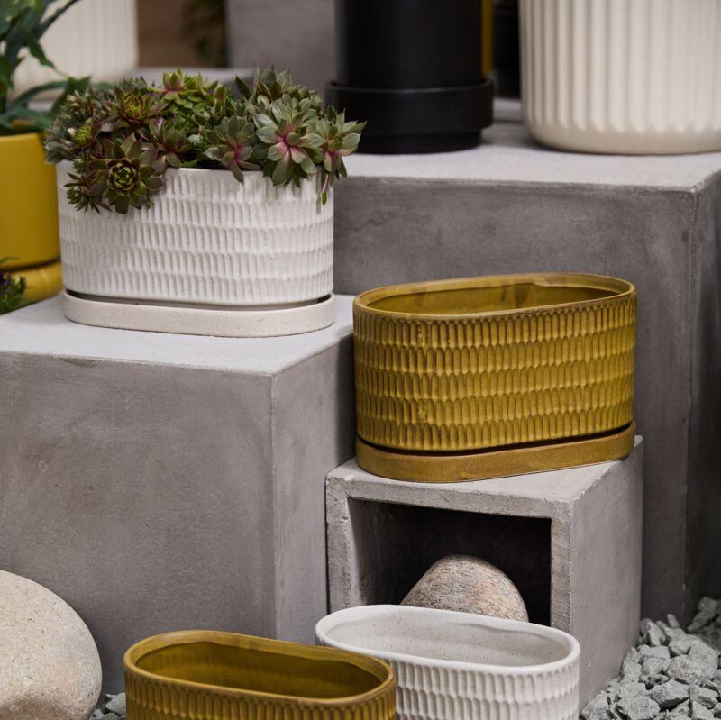 PLANTERS - Zelle Planter - 9"