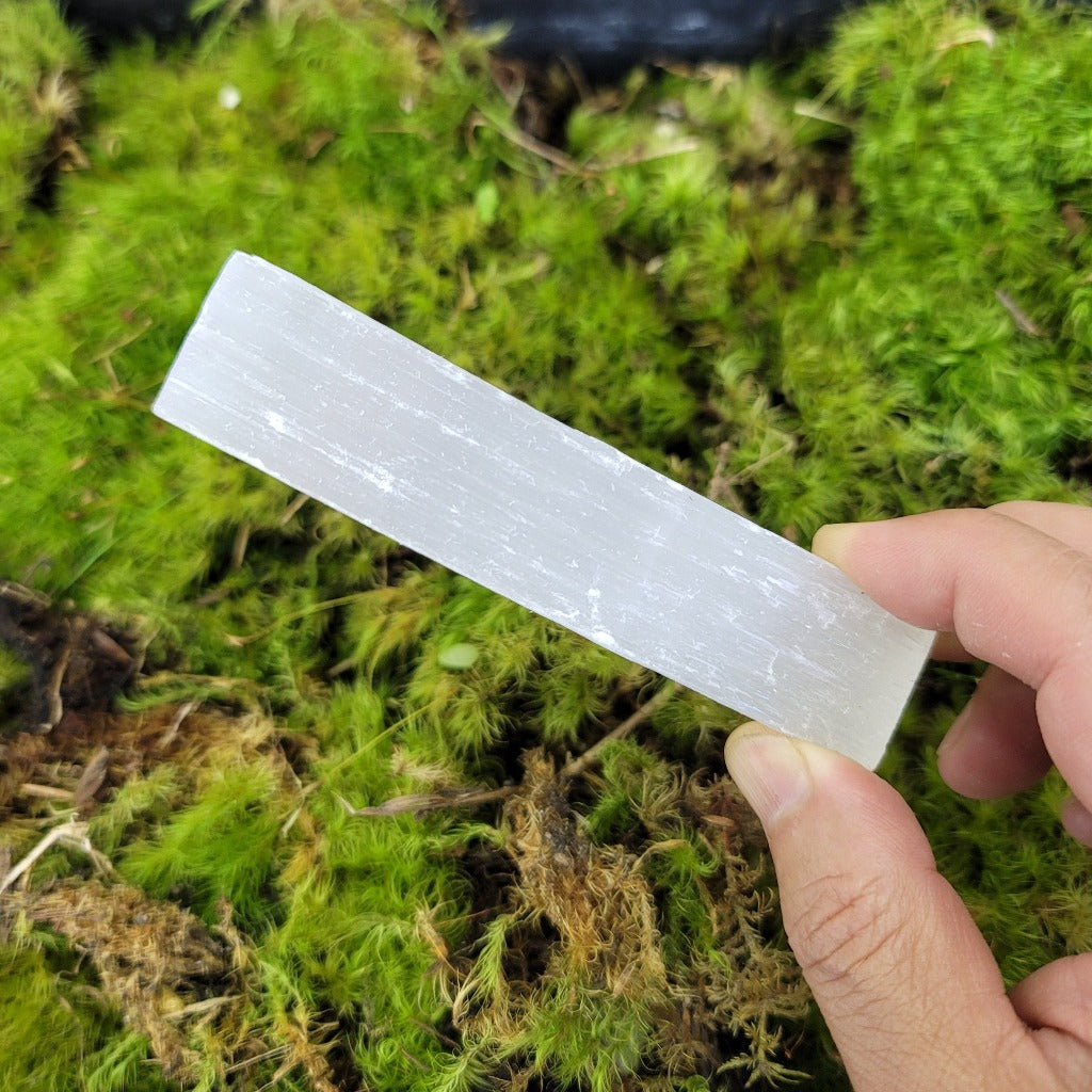 CRYSTALS - SELENITE WAND (ROUGH) - 4"