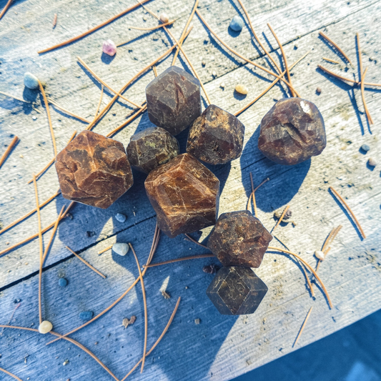 Mali Garnet - rough