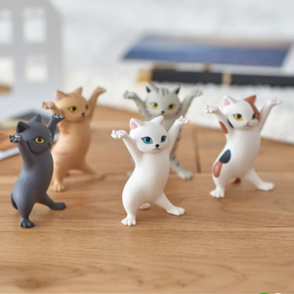MIniature - Sassy Cats