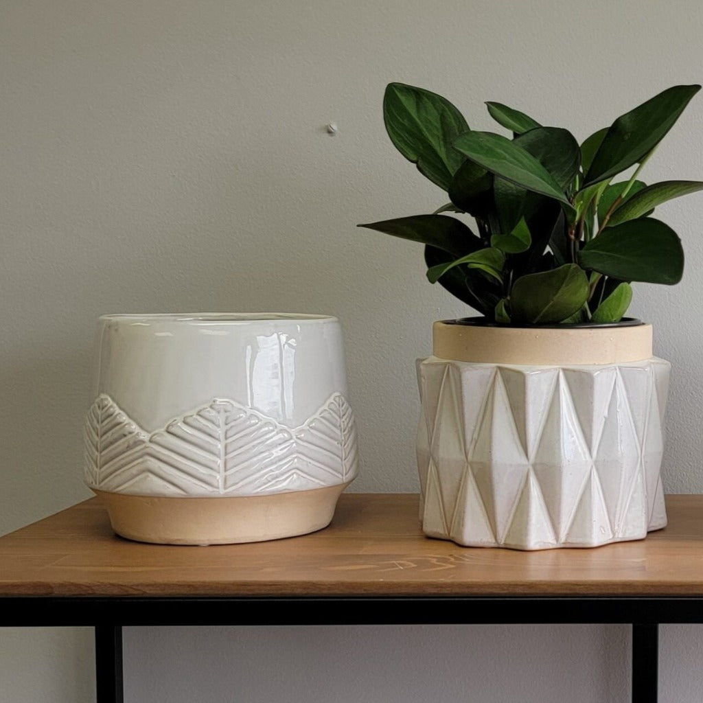 Sandy Stone Planter - 7"