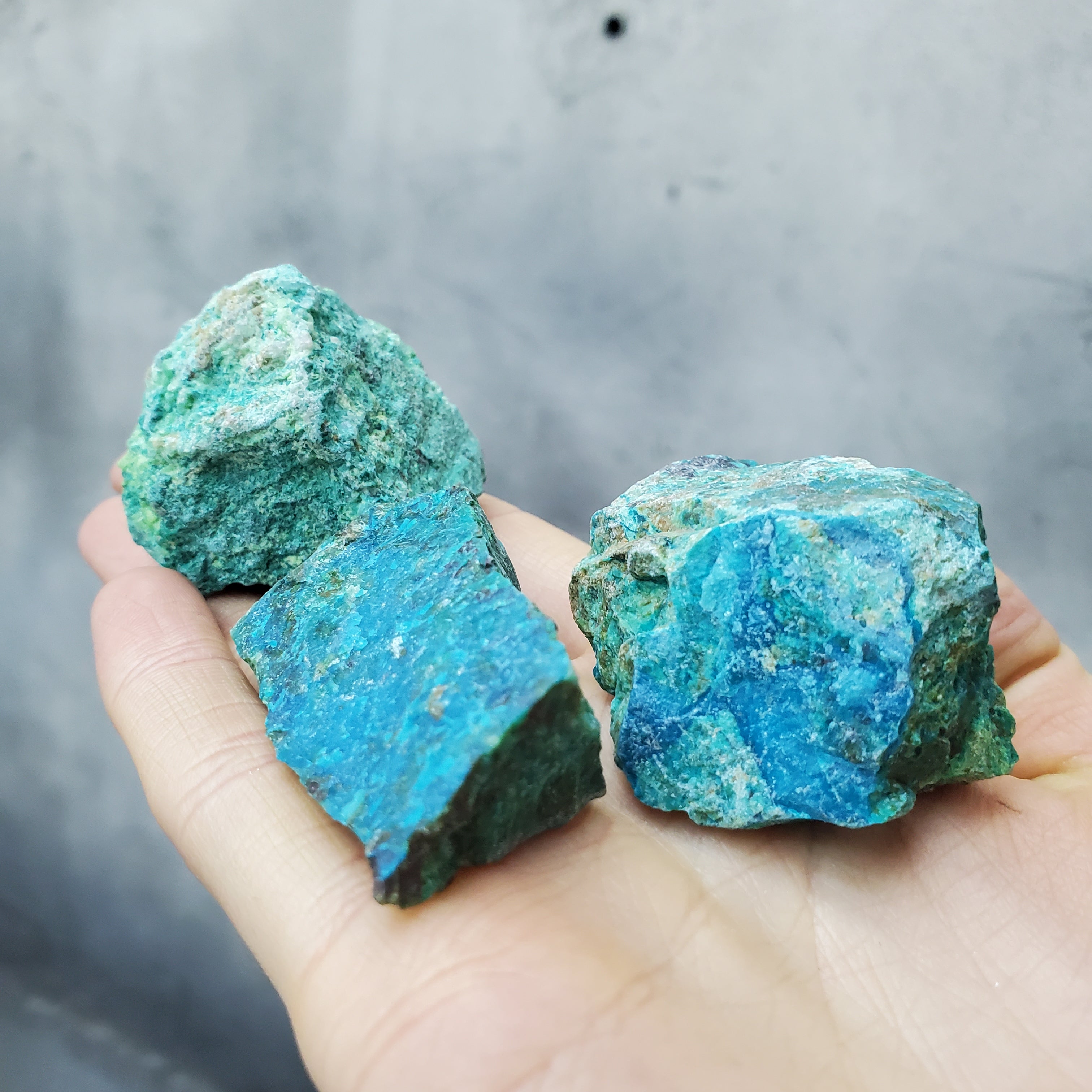 CHRYSOCOLLA (ROUGH)