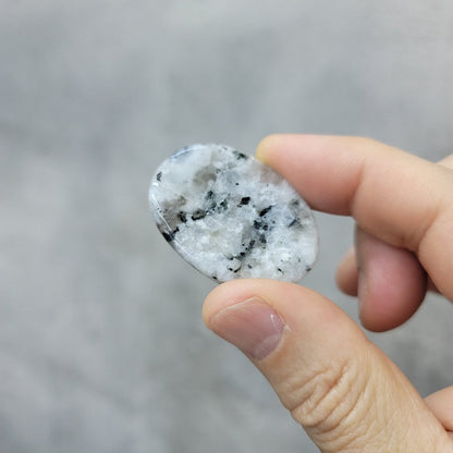 CRYSTALS - WORRY STONES